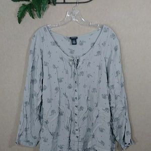 Torrid top button front 2X